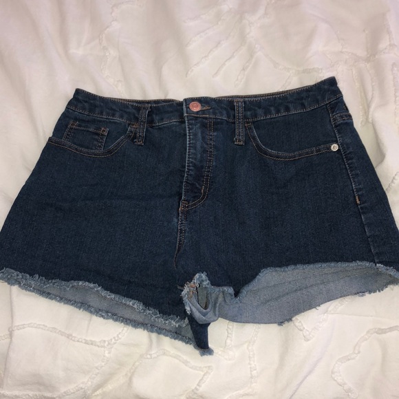 Jean shorts - Picture 1 of 3